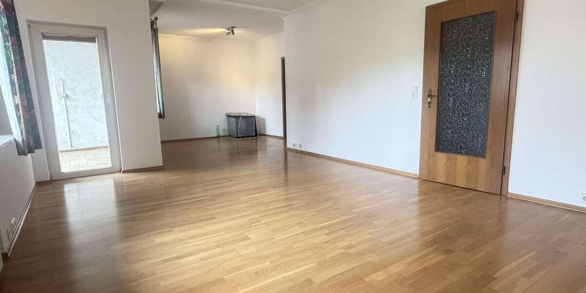 Etagenwohnung Wiesbaden Bierstadt - 3 Zimmer, 94 m&sup2;, 1.230&euro; | Angebot:26639721