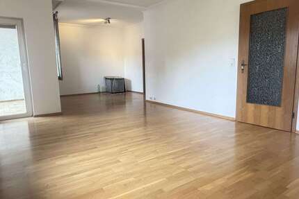 Wohnung Wiesbaden Bierstadt - 3 Zimmer, 94 m&sup2;, 1.230&euro; | Angebot:26639721