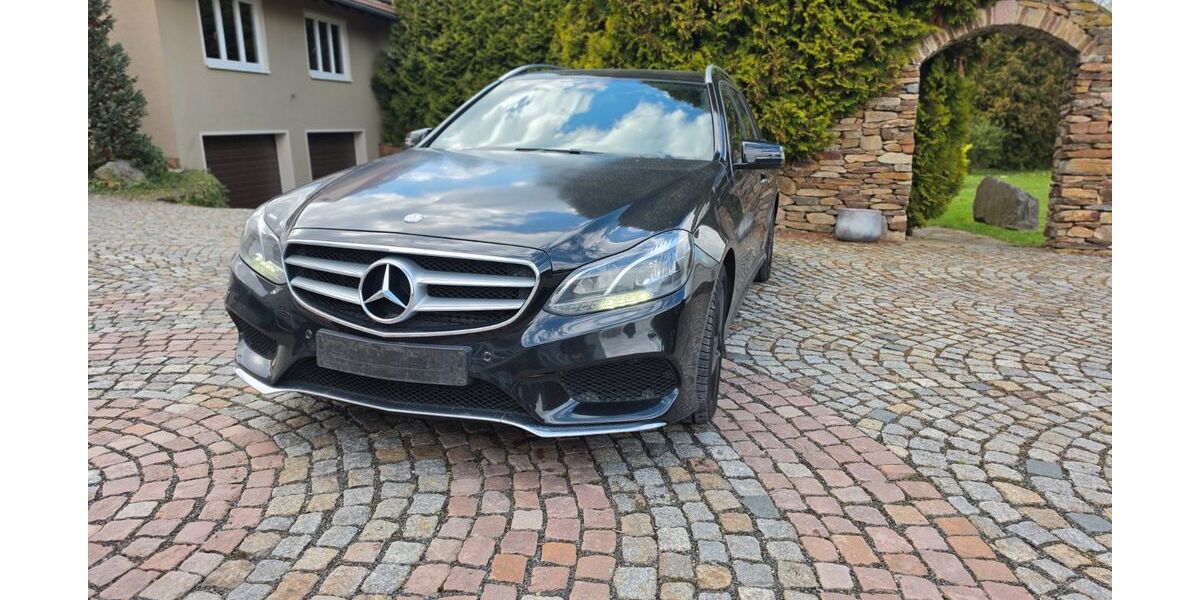 Mercedes-Benz E 300 243.000 km 11.199 &euro; Siebenlehn Großschirma 09603