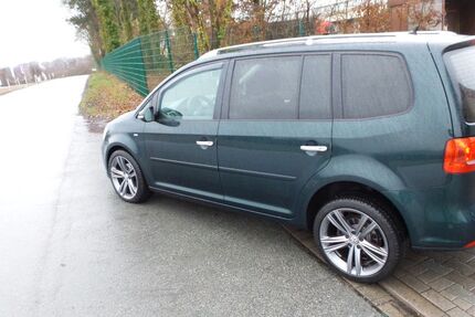 VW Touran 135.000 km 11.000 &euro; Hüllhorst 32609