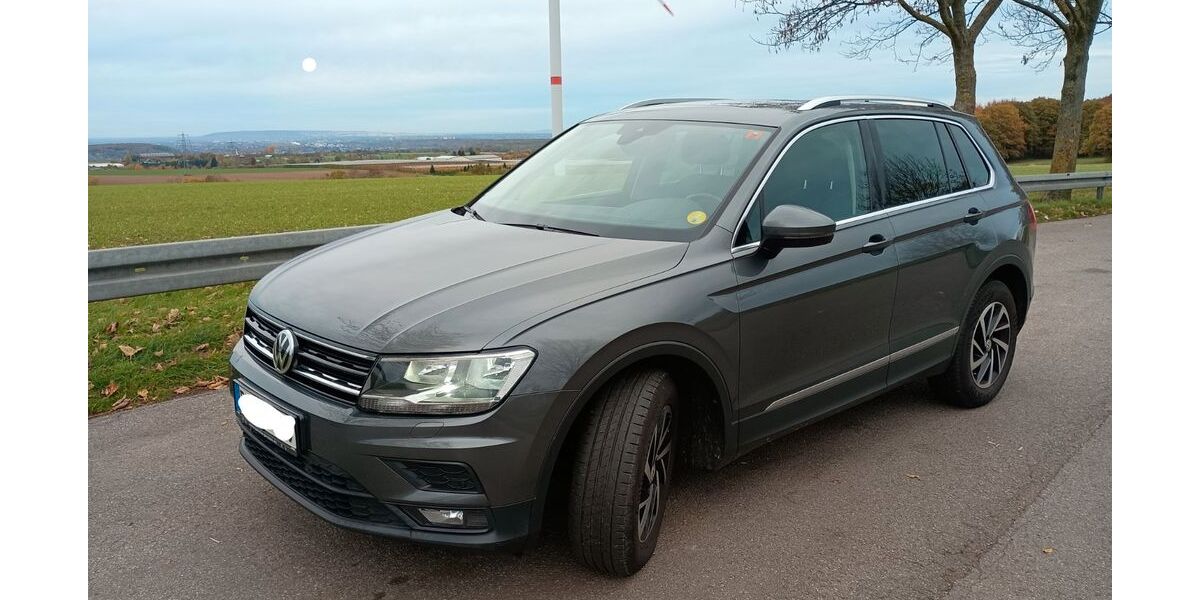 VW Tiguan 151.000 km 18.700 &euro; Nideggen 52385