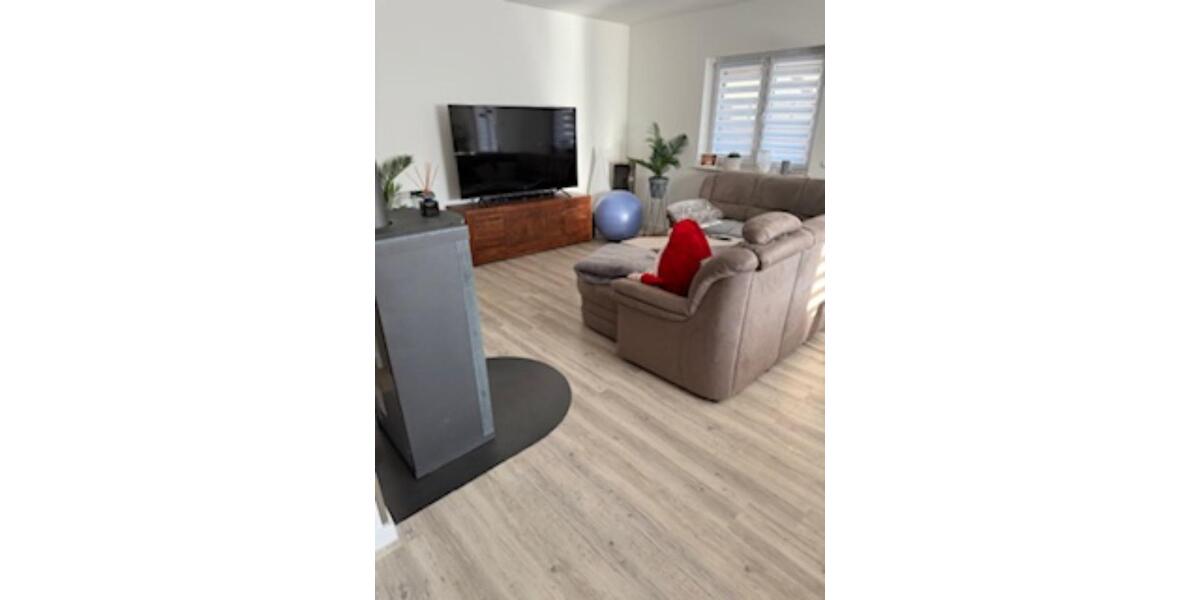 Provisionsfreies Haus 130m² Wfl. mit Gästehaus die besondere Immo 4.5 zimmer