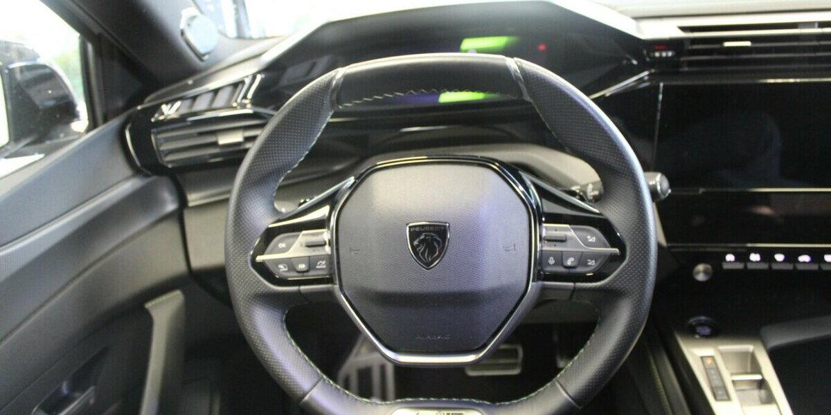 Peugeot 308 SW BlueHDi 130 EAT8 GT 25.665 km 22.980 &euro; Euskirchen 53881