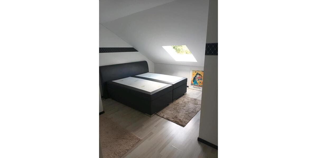Dachgeschoßwohnung Rennerod - 4 Zimmer, 118 m&sup2;, 125.000&euro; | Angebot:26840332