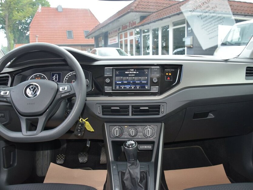 VW Polo 1,0 Comfortline Klima*PDC*GRA*Sihzg*Allseas 39.595 km 14.980 € Rastede 26160