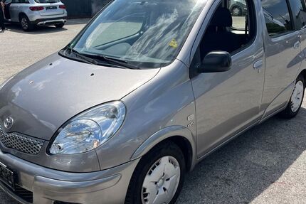 Toyota Yaris 116.000 km 2.800 &euro; Neumarkt 92318