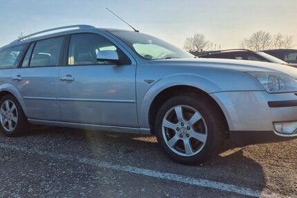 Ford Mondeo 218.000 km 2.200 &euro; Oberursel 61440