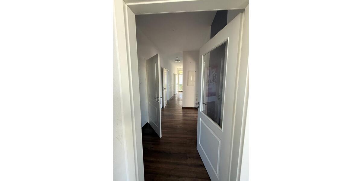 Etagenwohnung Bremerhaven Wulsdorf - 5 Zimmer, 110 m&sup2;, 825&euro; | Angebot:26412791