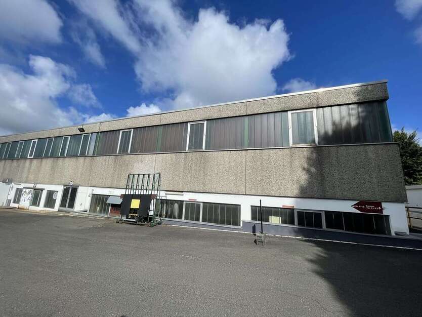 Halle in Viersen 1.079,75 € 308.5 m²