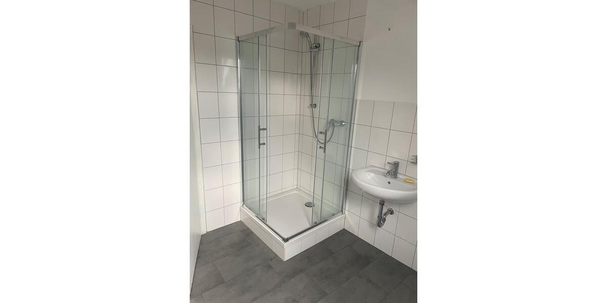 Dachgeschoßwohnung Iserlohn - 3.5 Zimmer, 80 m&sup2;, 500&euro; | Angebot:24841562