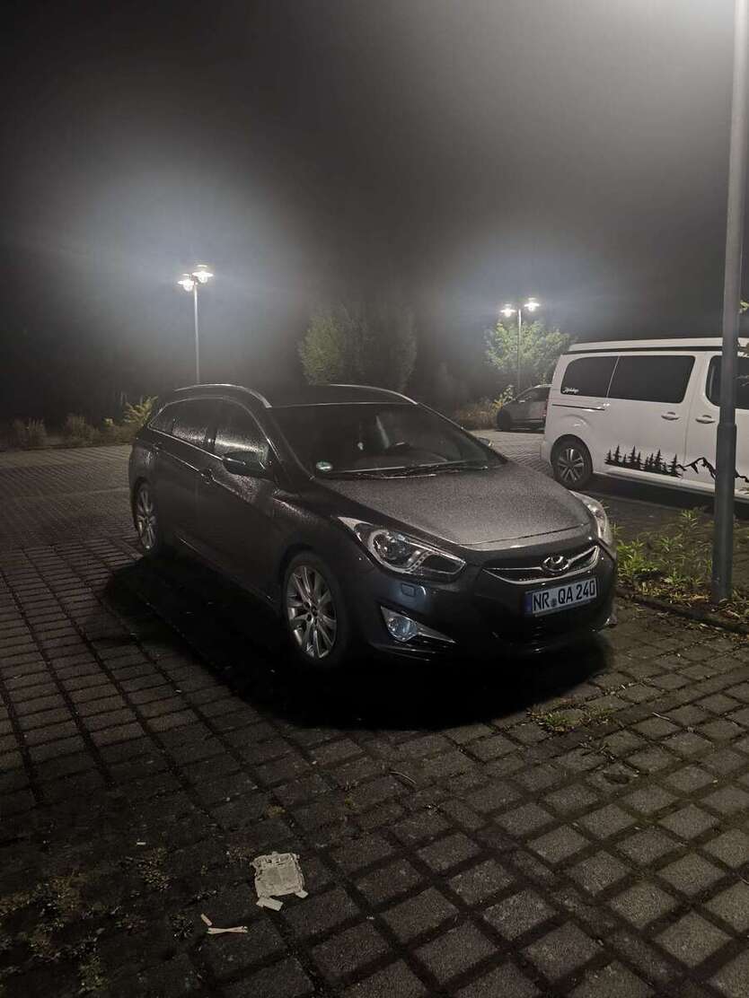 Hyundai i40 163.000 km 7.500 € Puderbach 56305