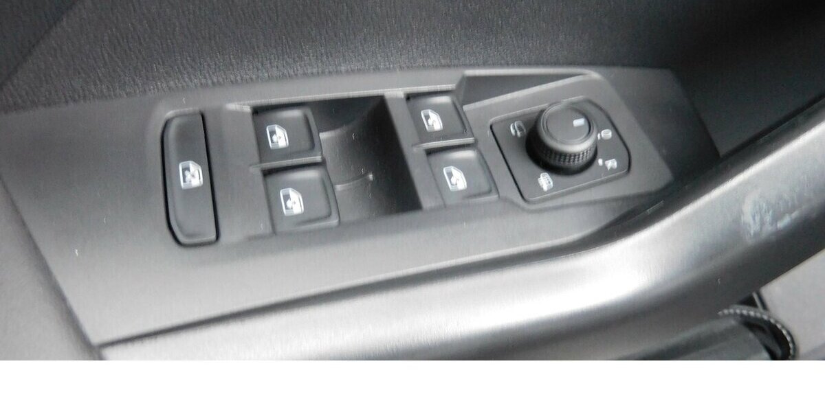 VW T-Cross 1.0 Trendline BMT TSI Klima Radio 8.500 km 17.690 &euro; Vordorf 38533