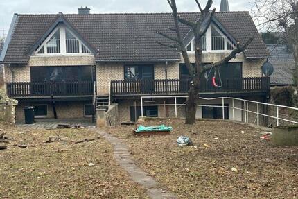 Einfamilenhaus mit 980 qm grundstück in Euskirchen zu verkaufen 9 zimmer