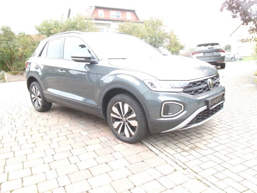 VW T-Roc 2.360 km 28.977 € Michelfeld 91275