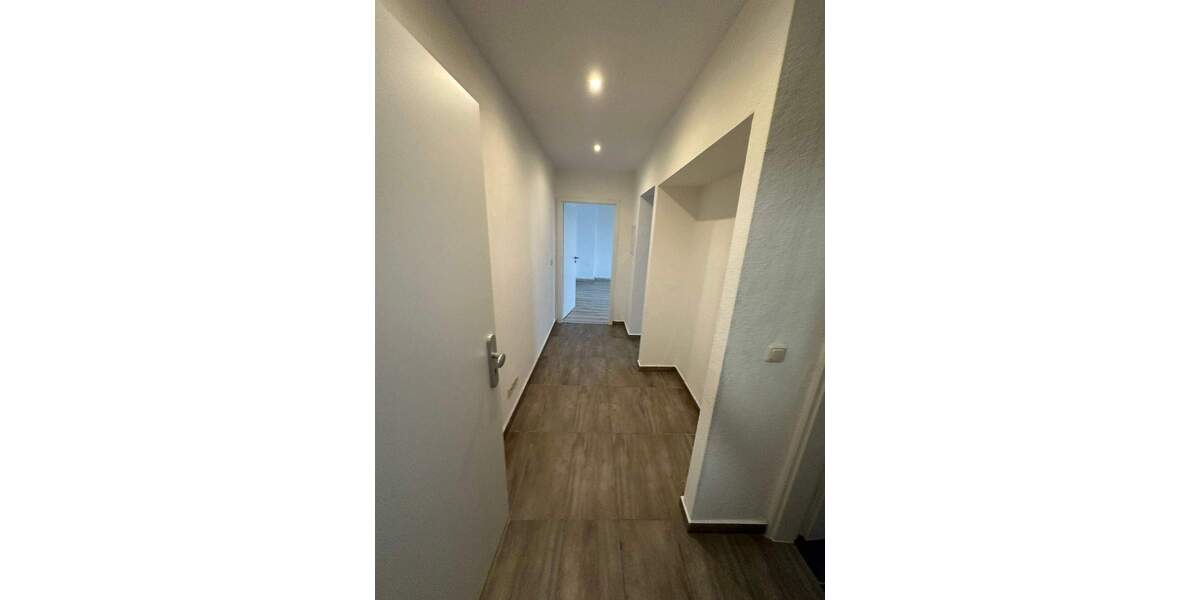 Zimmer Bitterfeld-Wolfen Wolfen - 1 Zimmer, 50 m&sup2;, 325&euro; | Angebot:25815080