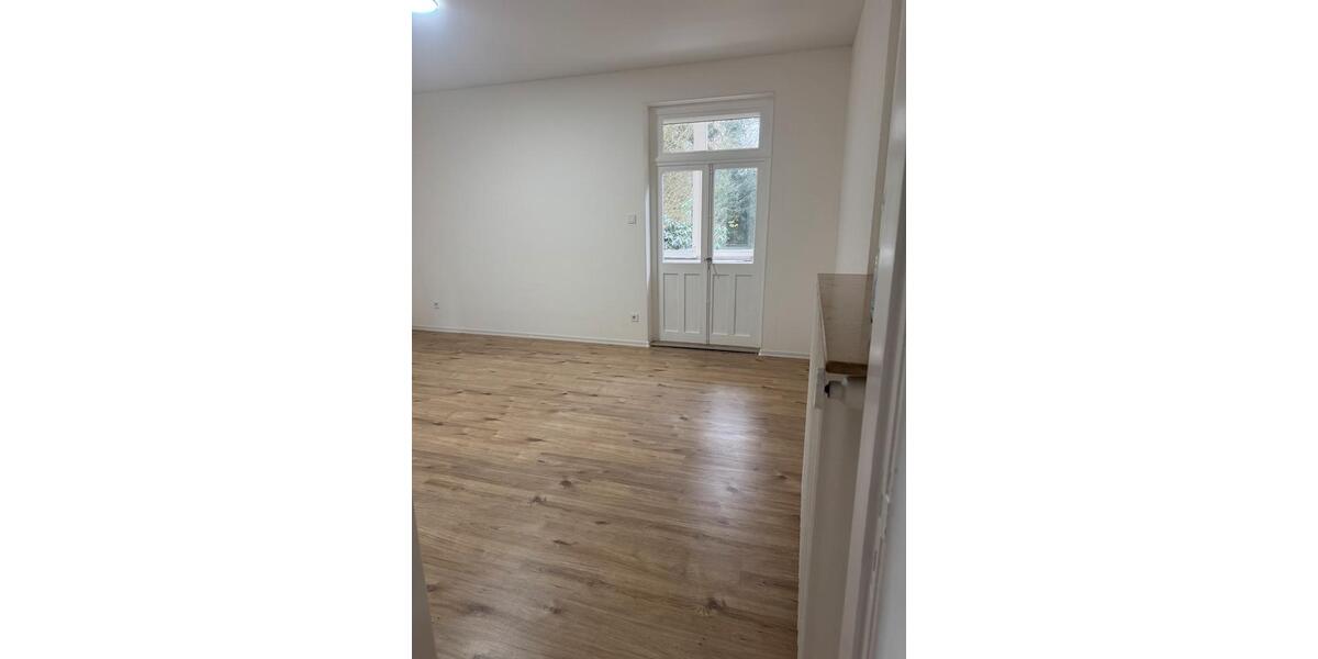 Erdgeschoßwohnung Delmenhorst Deichhorst - 5 Zimmer, 139 m&sup2;, 1.500&euro; | Angebot:24773689
