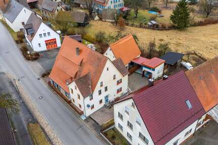 Haus Lauf an der Pegnitz - 7 Zimmer, 107 m&sup2;, 238.000&euro; | Angebot:25384447