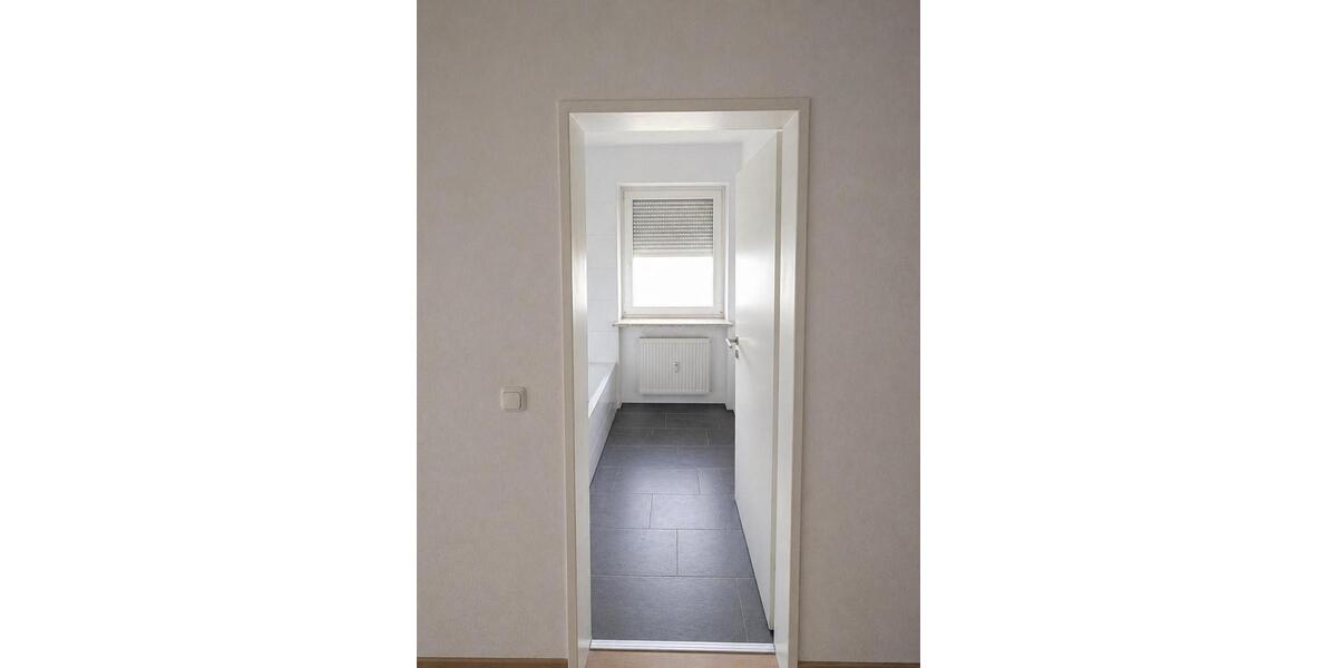 Erdgeschoßwohnung Ampfing - 3 Zimmer, 82 m&sup2;, 950&euro; | Angebot:26393669