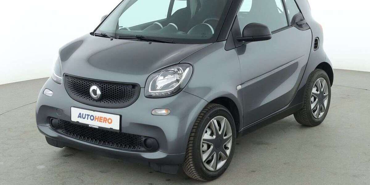 Smart forTwo 49.726 km 9.320 &euro; Hamburg 22529