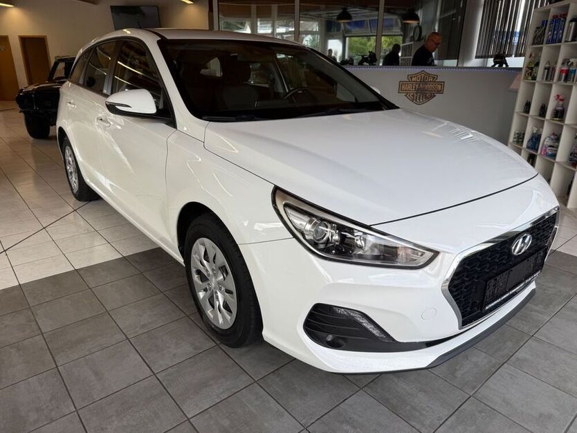 i30