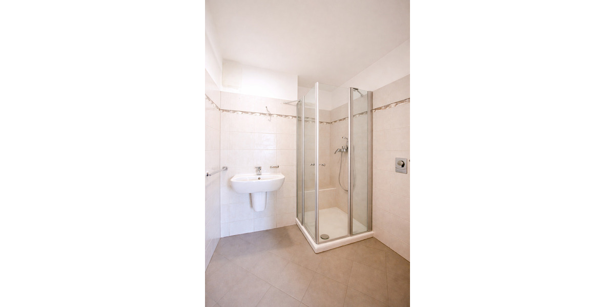 Etagenwohnung Edingen-Neckarhausen Edingen - 2 Zimmer, 64 m&sup2;, 220.000&euro; | Angebot:25262848