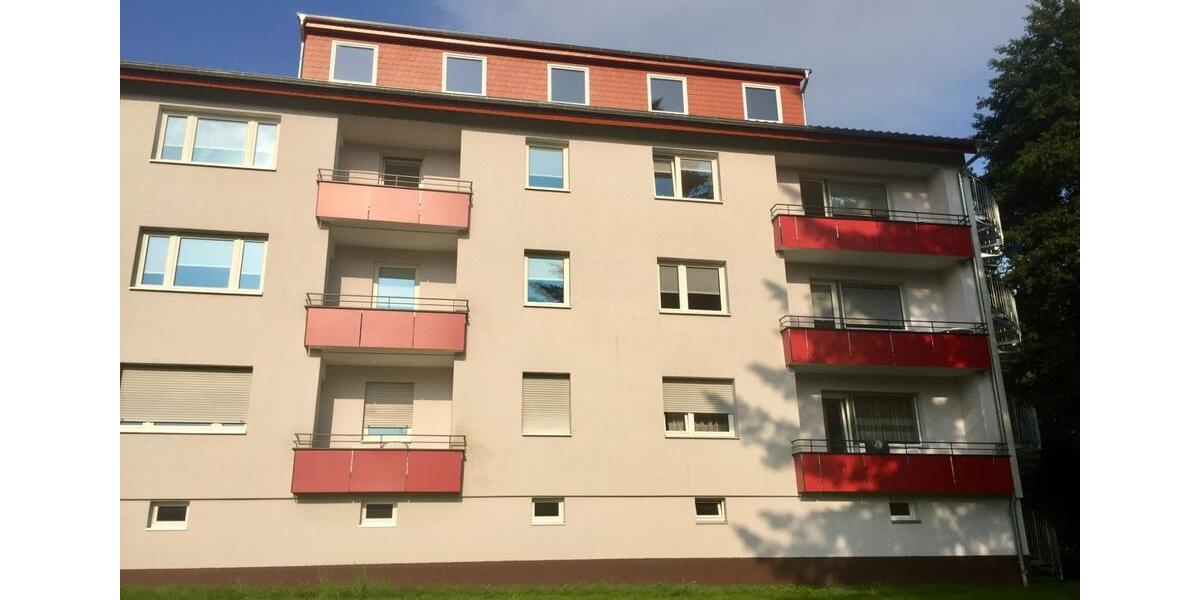 Dachgeschoßwohnung Helsa - 4 Zimmer, 150 m&sup2;, 250.000&euro; | Angebot:24832320