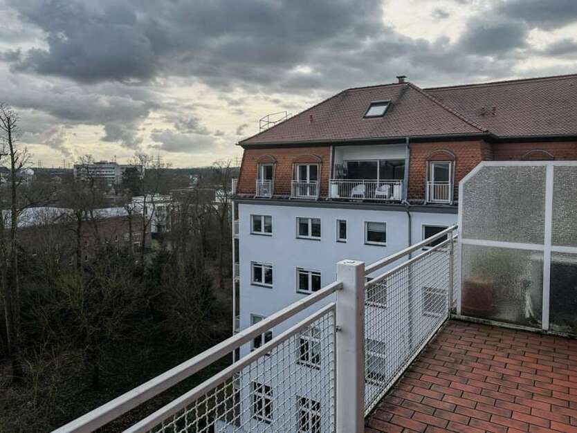 Wohnung zum Mieten in Düsseldorf - Lohausen 1.699 € 145 m²