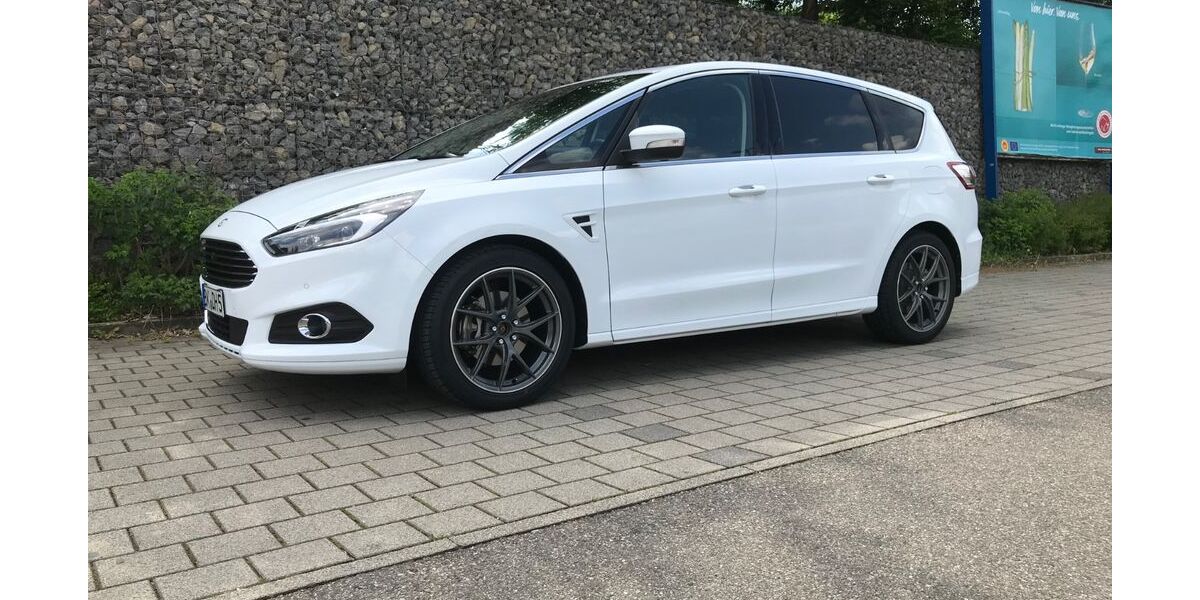 Ford S-Max 118.000 km 13.900 &euro; Heutensbach 71573