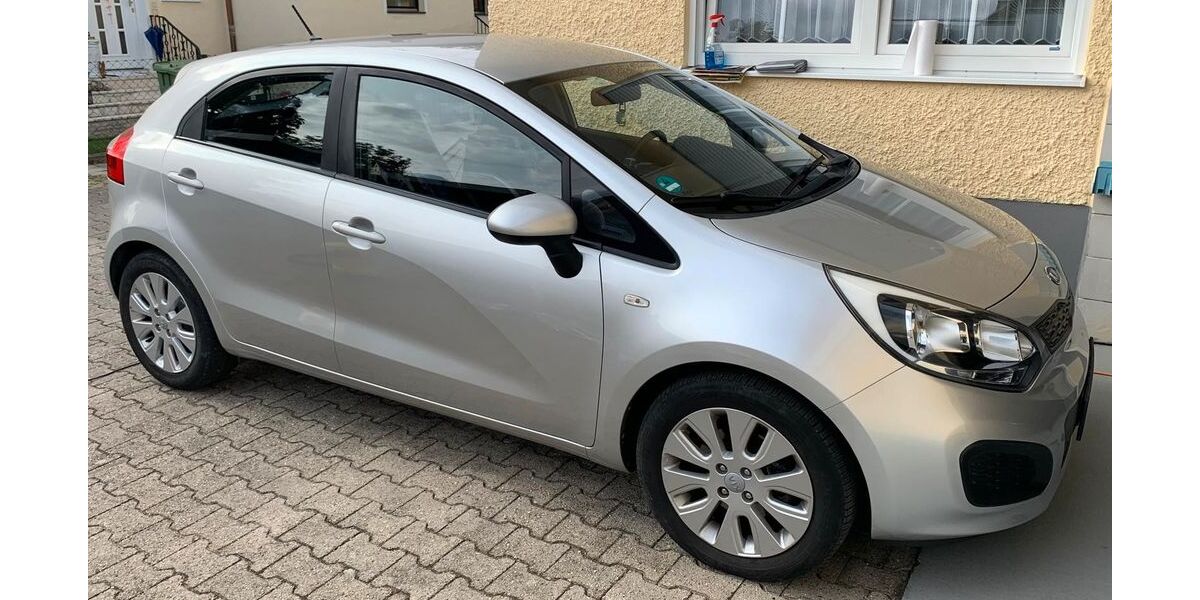 Kia Rio 120.000 km 3.900 &euro; Pfatter 93102