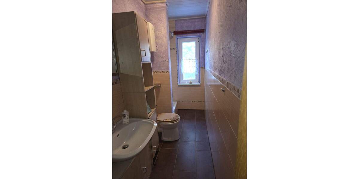 DHH - Haus auf super Grundstück - inkl. Ferienbungalow - ruhige und beliebte Lage 4 zimmer