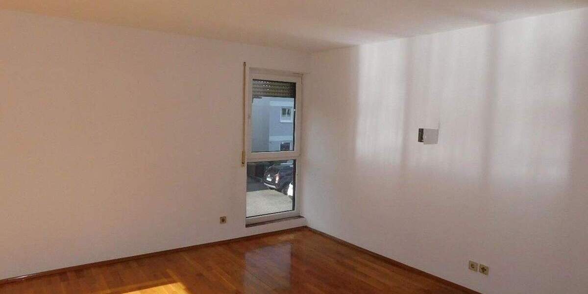 Etagenwohnung Dossenheim - 3 Zimmer, 75 m&sup2;, 300.000&euro; | Angebot:25627382