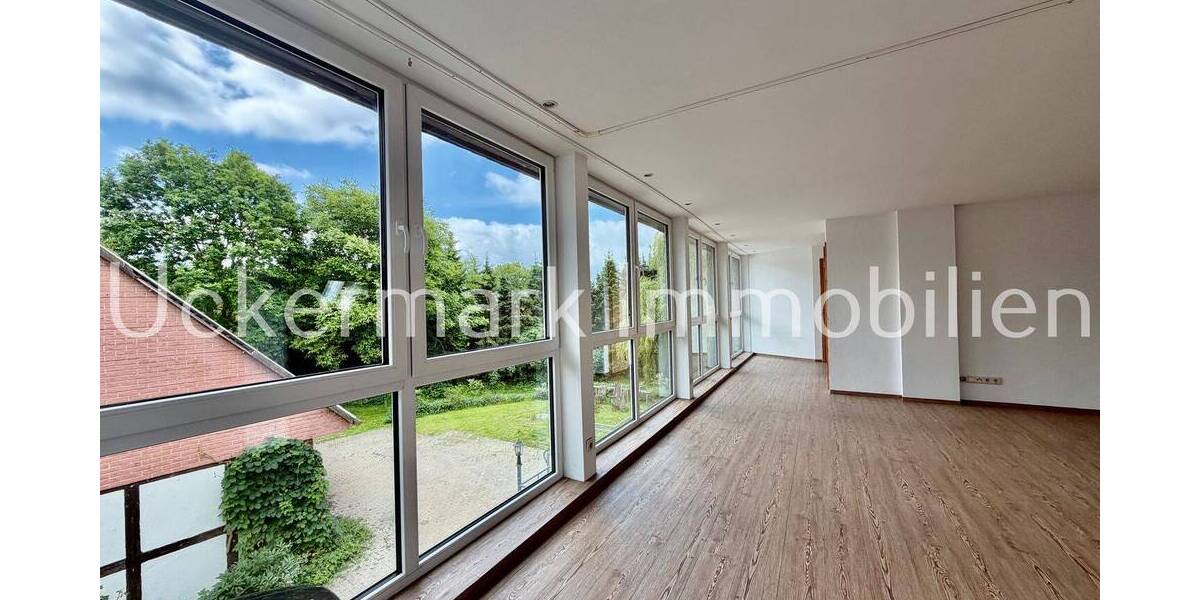 Einfamilienhaus Woldegk Bredenfelde - 8 Zimmer, 220 m&sup2;, 369.000&euro; | Angebot:26788101