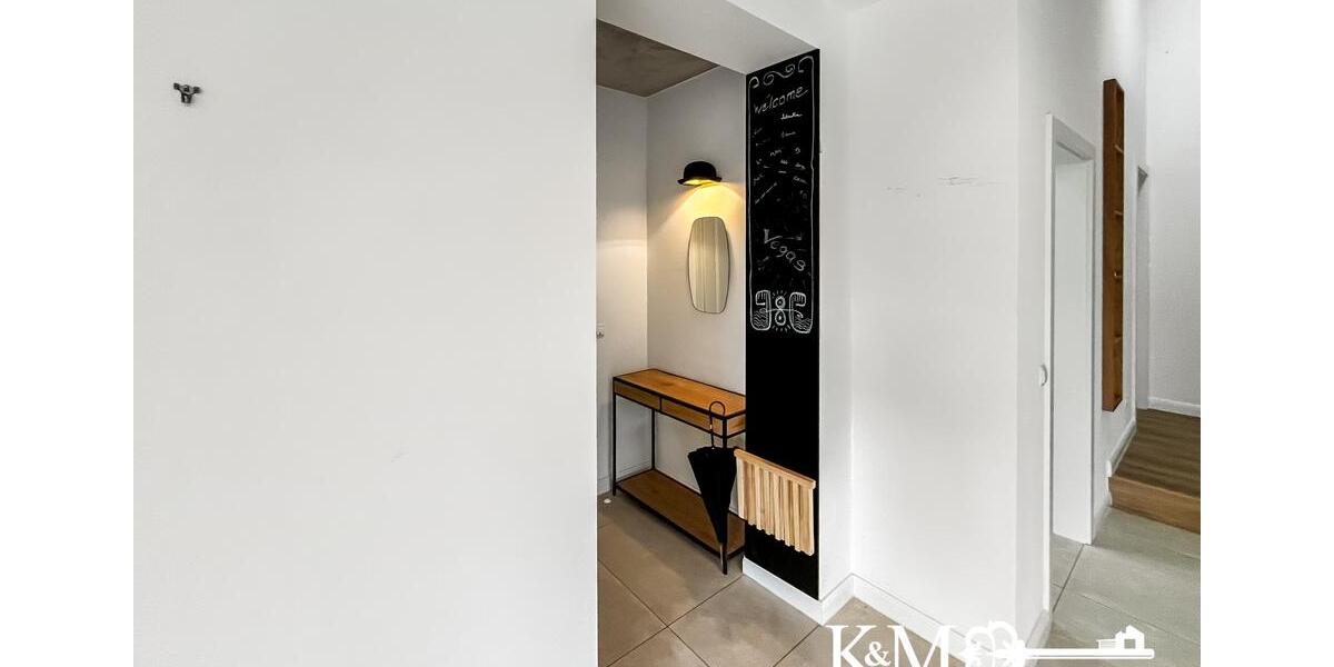 Dachgeschoßwohnung Andernach - 4 Zimmer, 135 m&sup2;, 1.820&euro; | Angebot:26349310