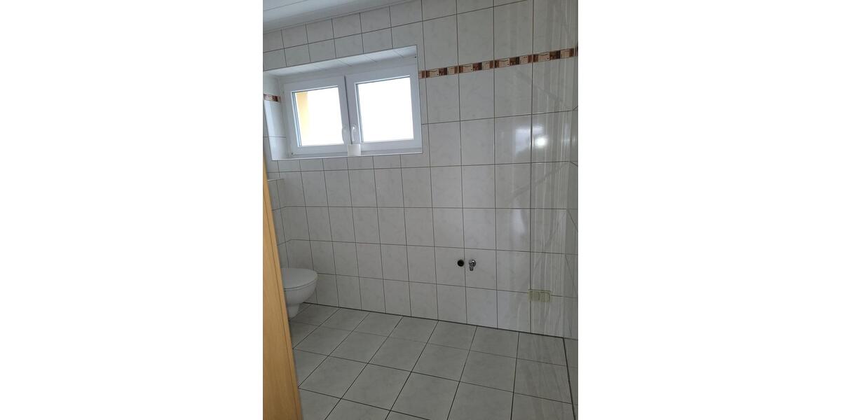 Etagenwohnung Stolzenau - 4 Zimmer, 90 m&sup2;, 125.000&euro; | Angebot:27116167