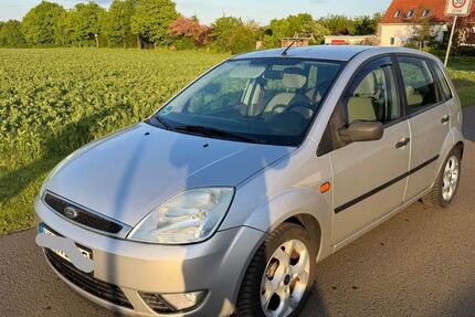 Ford Fiesta 146.000 km 2.000 &euro; Minden 32429