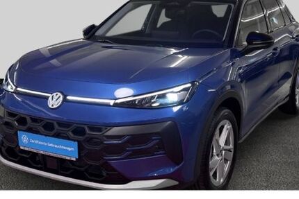 VW T-Roc 3.000 km 34.400 &euro; Freiburg 79108