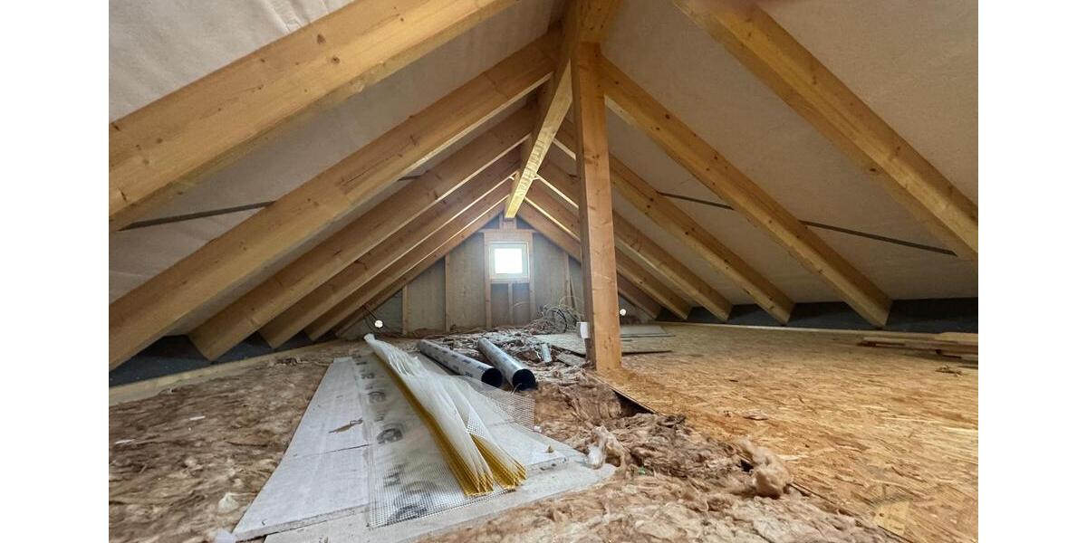 Einfamilienhaus Rehau - 7 Zimmer, 150 m&sup2;, 2.500&euro; | Angebot:23588222