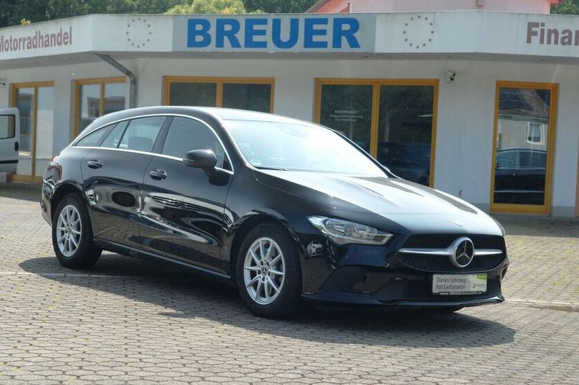 CLA 200 Shooting Brake