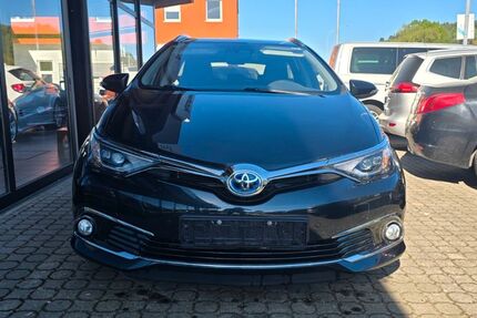 Toyota Auris 53.500 km 17.900 &euro; schopfheim 79650