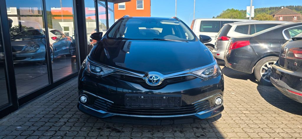 Toyota Auris 53.500 km 17.900 &euro; schopfheim 79650