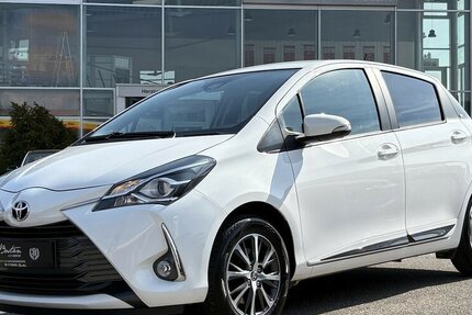 Toyota Yaris 1.5i Y20 Club SITZHEIZUNG/KAMERA/BLUETOOTH 82.142 km 12.900 &euro; Villingen-Schwenningen 78054