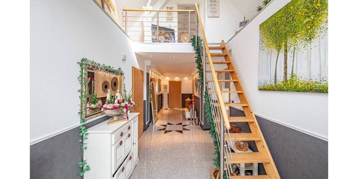 Mehrfamilienhaus, Wohnhaus Büdelsdorf - 7 Zimmer, 268 m&sup2;, 379.000&euro; | Angebot:26585387