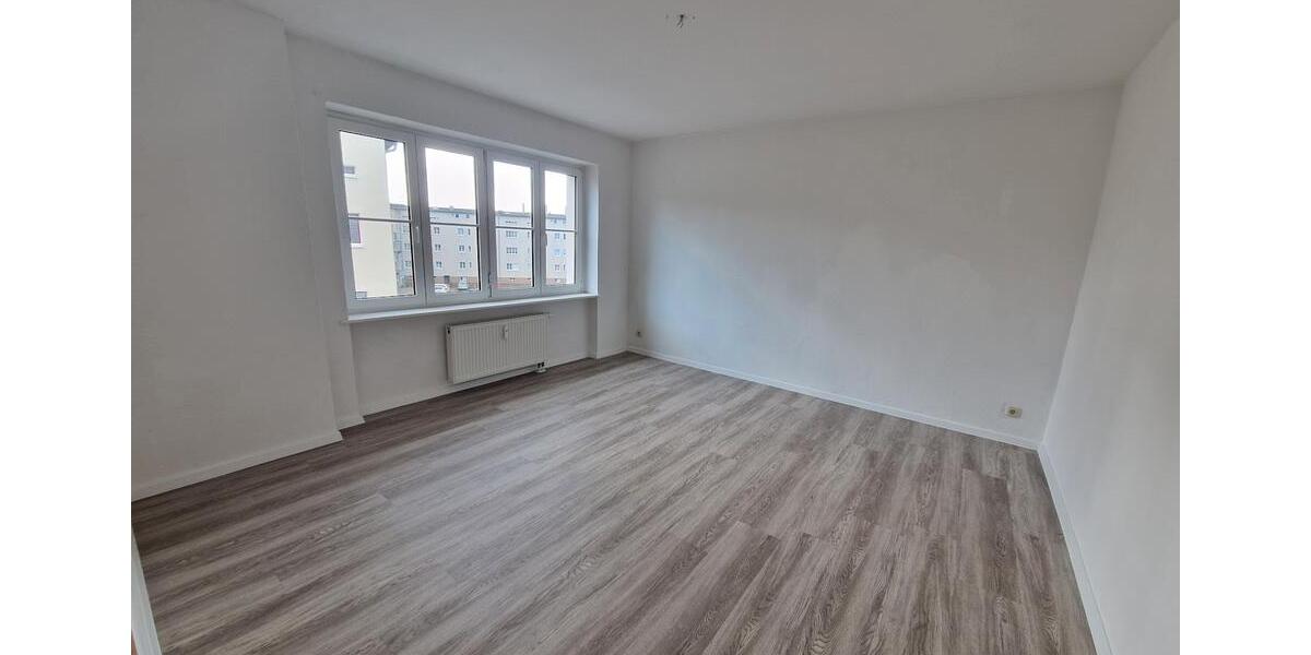 Etagenwohnung Magdeburg Neue Neustadt - 4 Zimmer, 92 m&sup2;, 668&euro; | Angebot:25547016