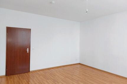 Renovierte 2 ZKB Wohnung, 63qm, moderne Gasheizung
