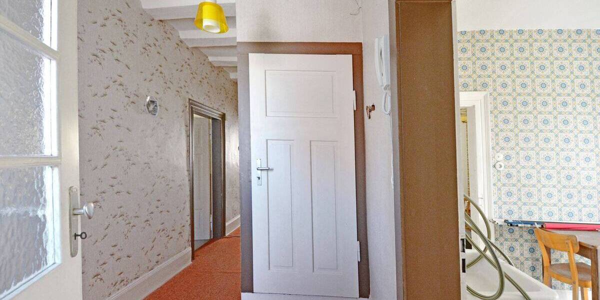 Mehrfamilienhaus, Wohnhaus Wolfhagen - 9 Zimmer, 258 m&sup2;, 180.000&euro; | Angebot:26730957