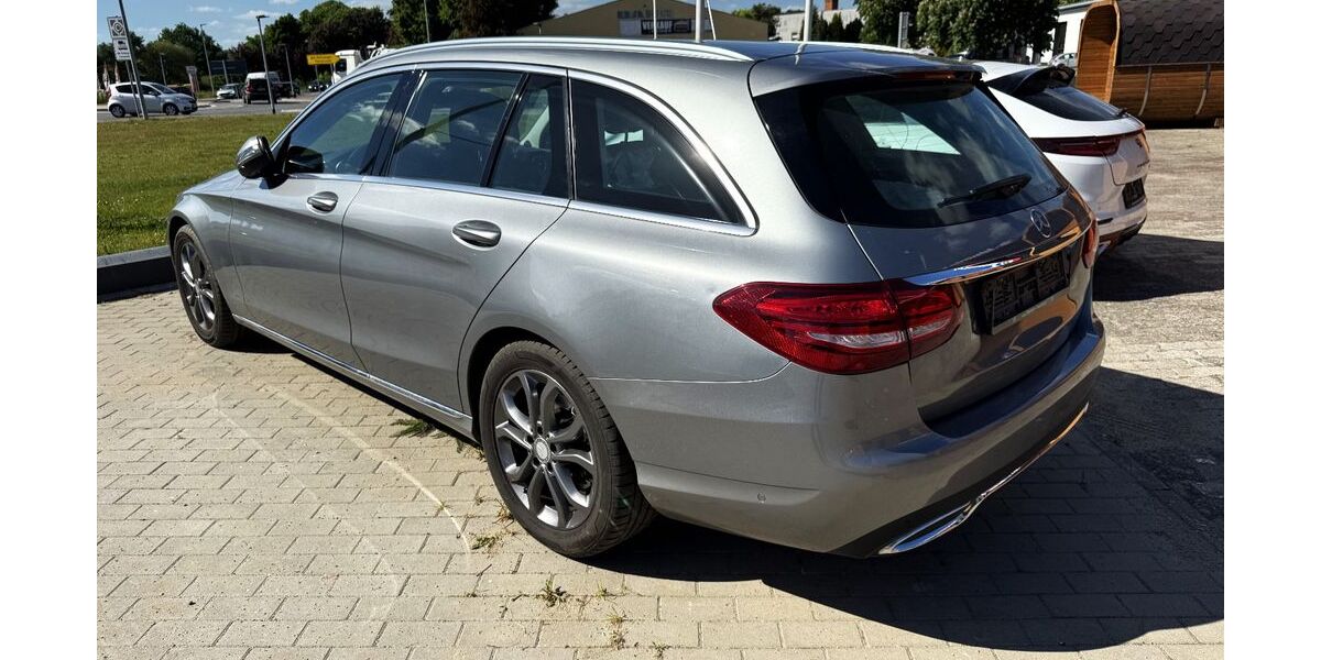 Mercedes-Benz C 180 113.000 km 14.800 &euro; Neustrelitz 17235