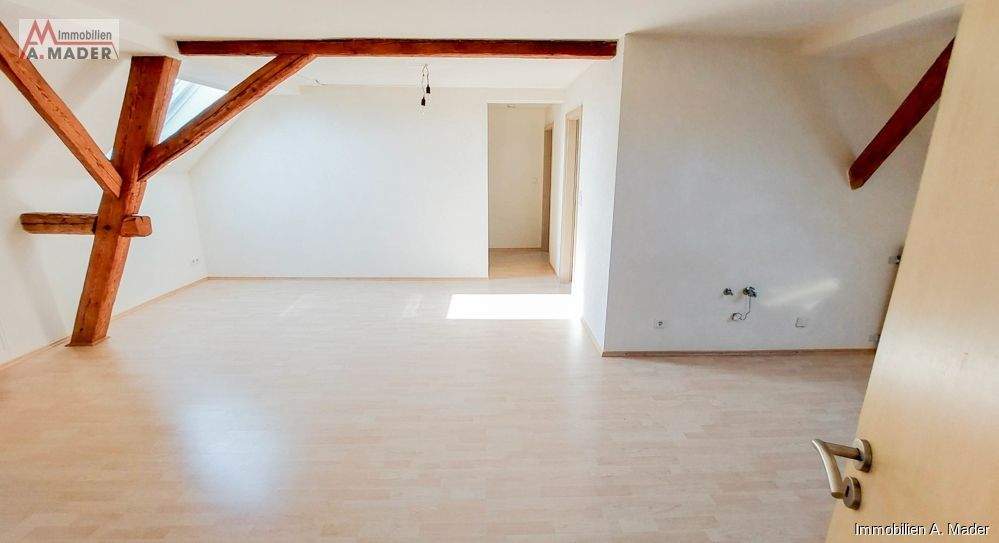 Etagenwohnung Pöttmes Stuben - 3 Zimmer, 75 m&sup2;, 675&euro; | Angebot:25290527