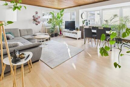 Großzügige und helle Wohnung mit Balkon in den Quadraten