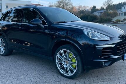 Porsche Cayenne 178.000 km 31.900 &euro; Balve 58802