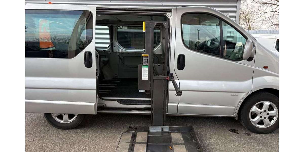 Opel Vivaro 96.000 km 16.990 &euro; Lübeck 23560